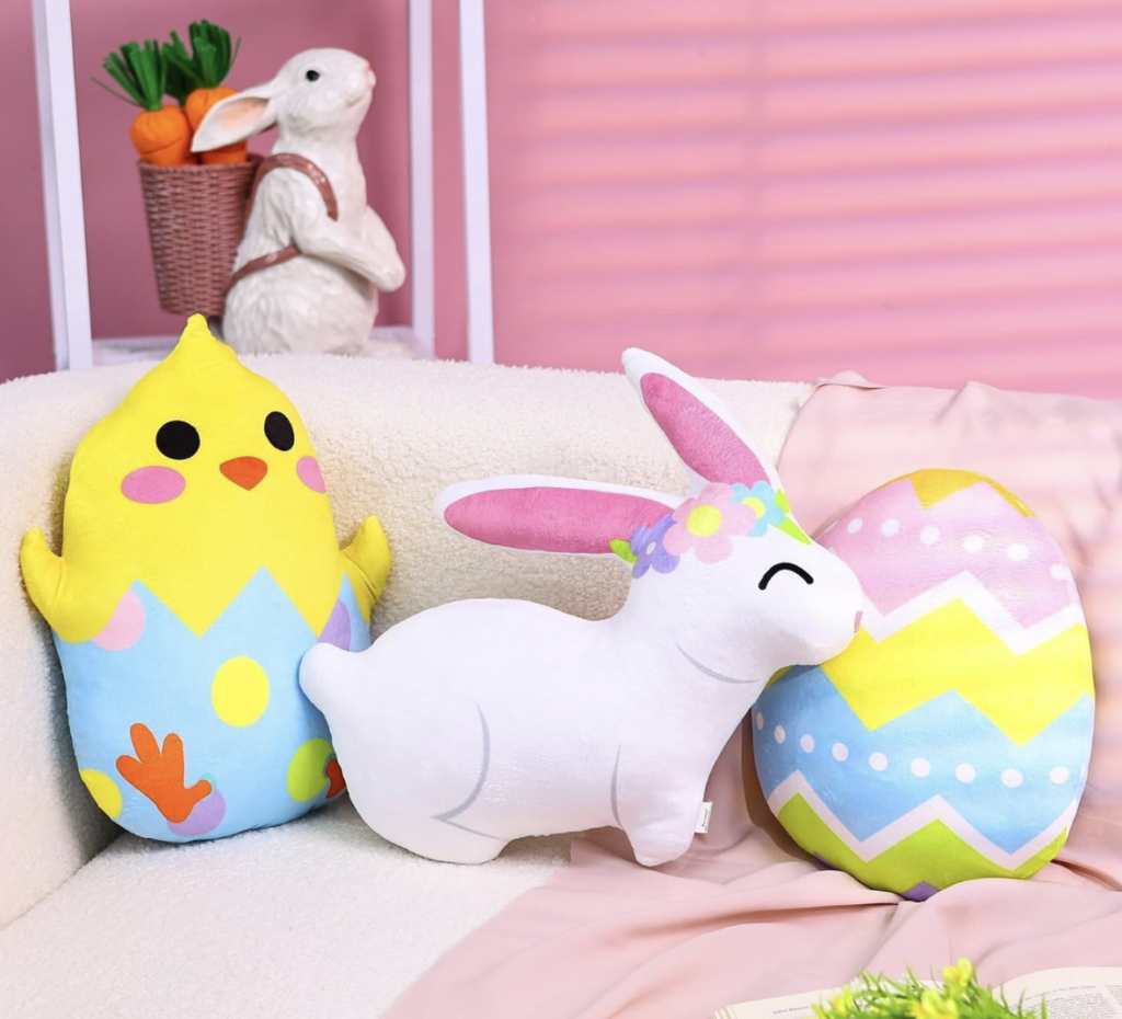 3-piece Easter Bunny Throw Pillow Set!!